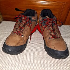 Vionic Everett Brown and Black Men's Hiking Shoes In A Size 10. Outdoor, Trail